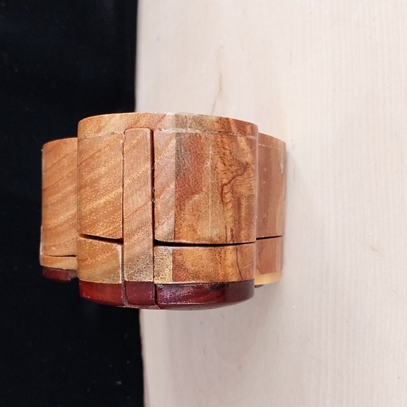 Wooden Hand Crafted Music Note Piano Keyboard Puzzle Box - Picture 4 of 8